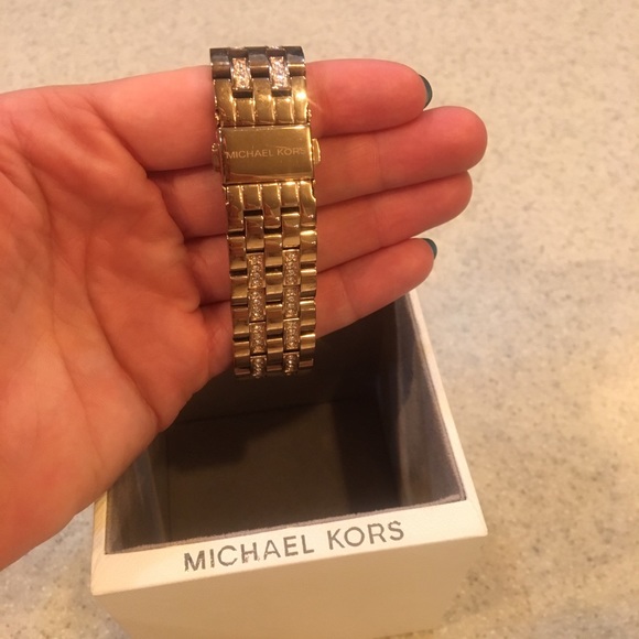 Watch - Picture 6 of 8